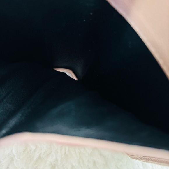 Yves Saint Laurent Cassandra Matellase Blush Grain Leather Compact Wallet - Picture 15 of 16